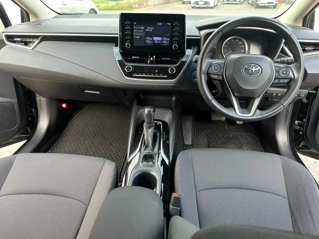 COROLLA TOURING HYBRID S BLACK COLOUR 2022 - image 3