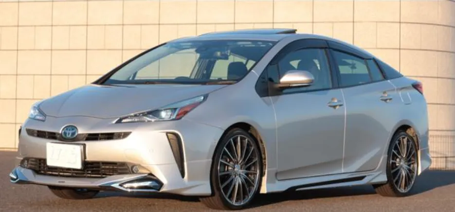 PRIUS 2021 A PREMIUM SILVER - image 1