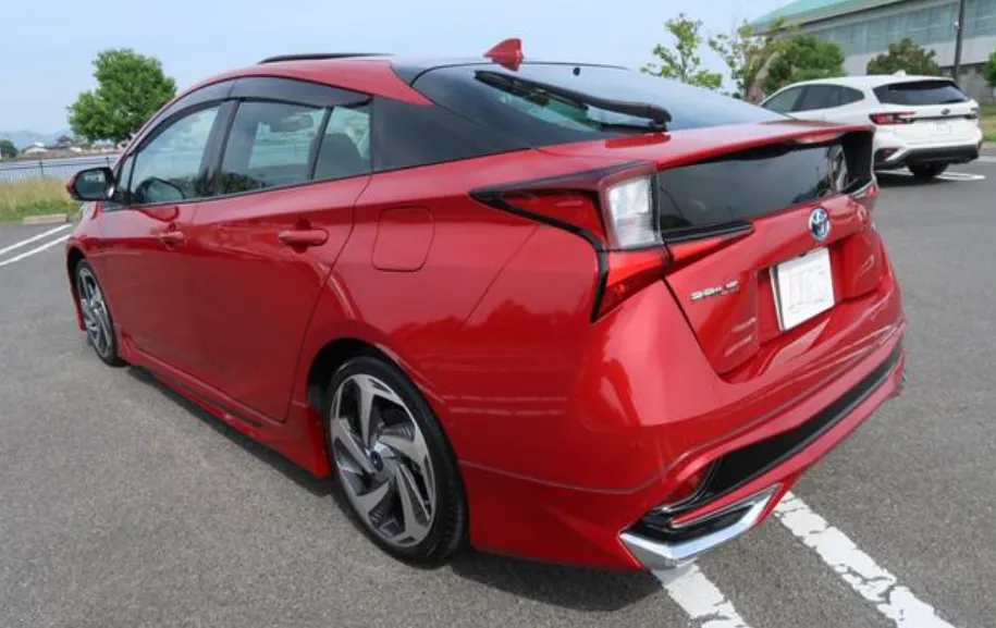 TOYOTA PRIUS 2021 A PREMIUM RED - image 14