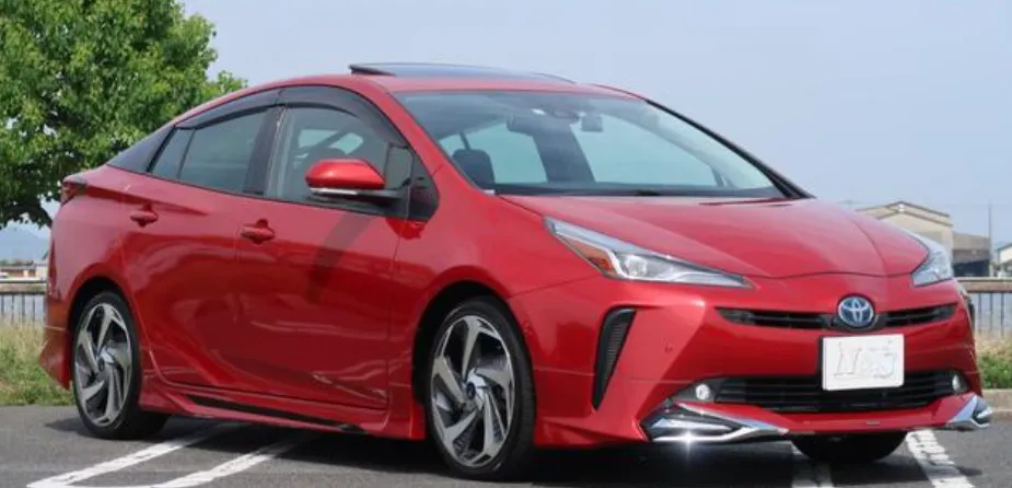 TOYOTA PRIUS 2021 A PREMIUM RED - image 4