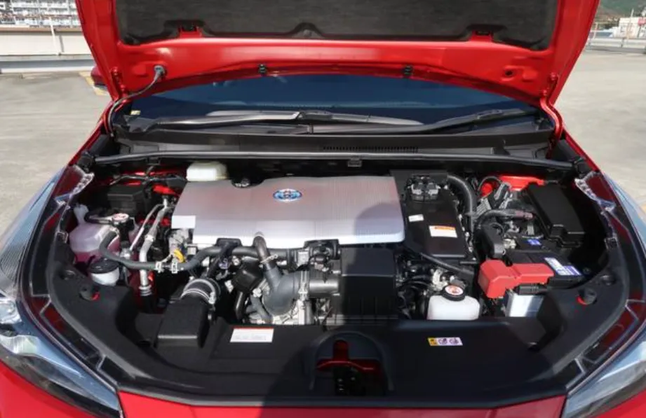 TOYOTA PRIUS 2021 A PREMIUM RED - image 3