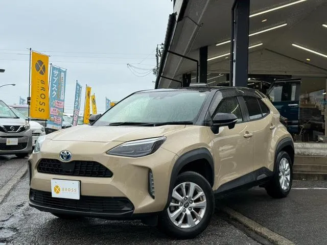 YARIS CROSS Z 2022 BEIGE - image 1