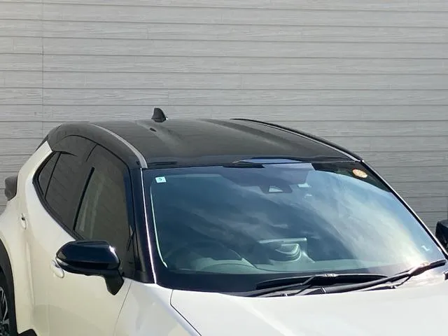 YARIS CROSS Z 2022 PEAR WHITE 2 TONE - image 6