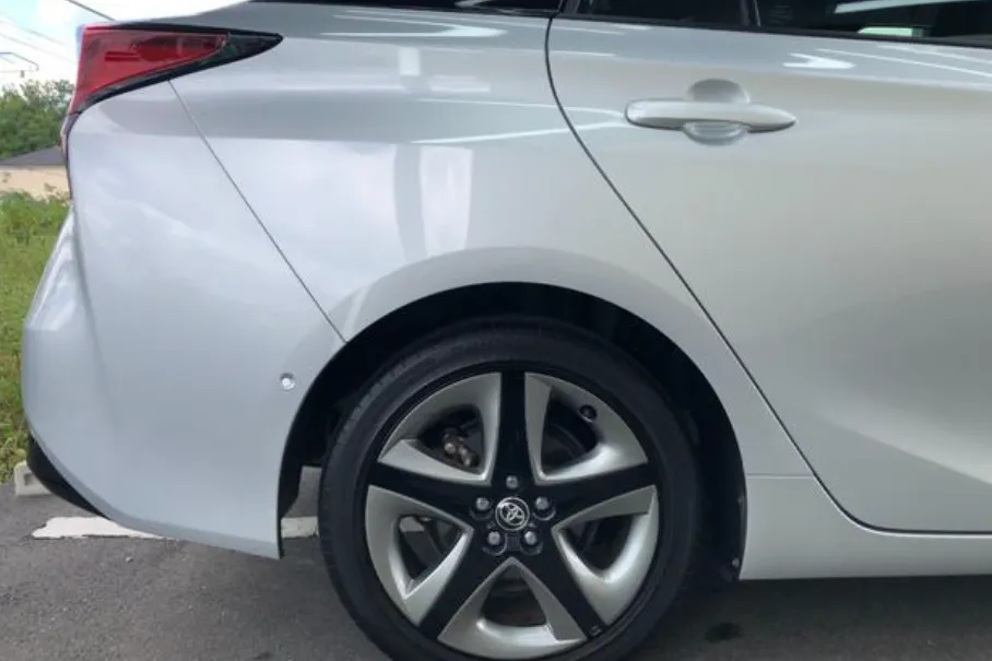 TOYOTA PRIUS 2021 A PREMIUM TOURING SELECTION-SILVER - image 13