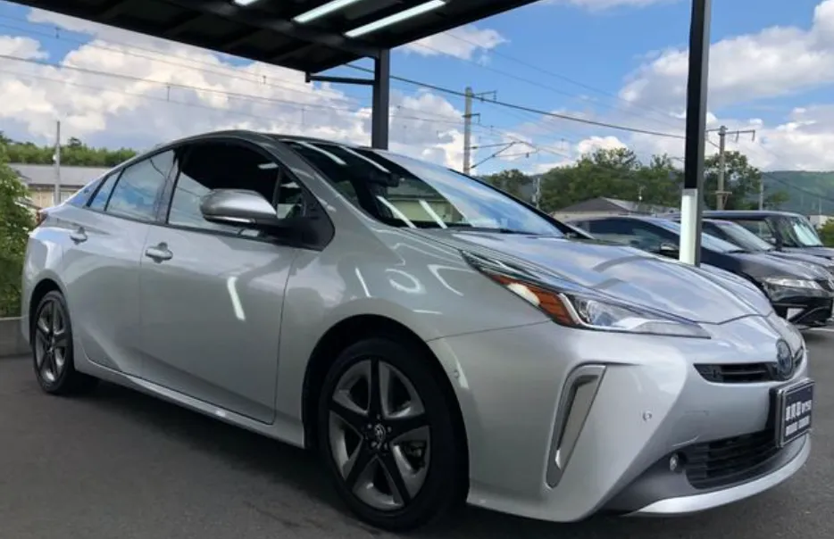 TOYOTA PRIUS 2021 A PREMIUM TOURING SELECTION-SILVER - image 15