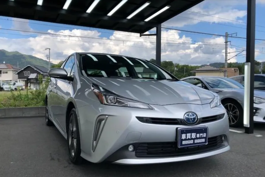 TOYOTA PRIUS 2021 A PREMIUM TOURING SELECTION-SILVER - image 16