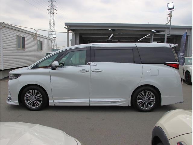Alphard 2023 Hybrid Executive Lounge  Pearl - image 2