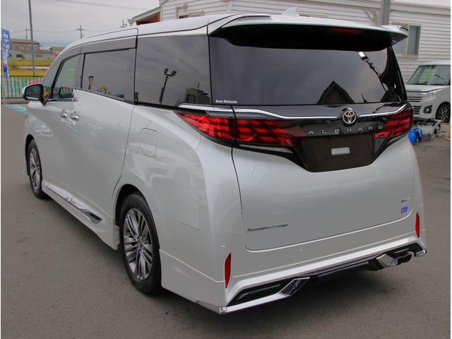 Alphard 2023 Hybrid Executive Lounge  Pearl - image 3