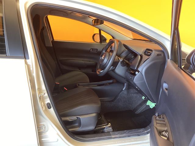 TOYOTA AQUA Z 2023 SILVER - image 3