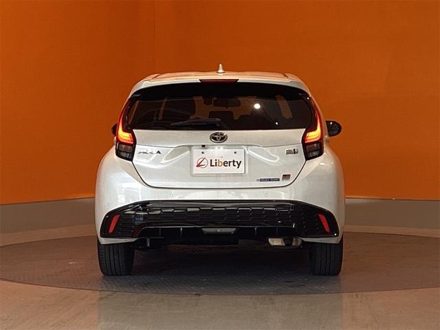TOYOTA AQUA 2023 GR SPORT - image 6