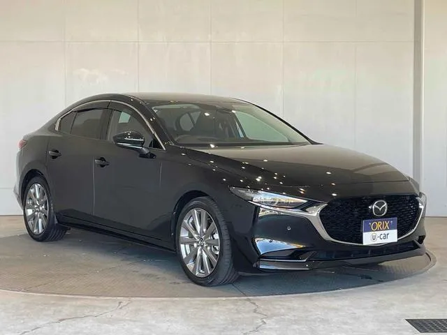 MAZDA3 SEDAN 15S TOURING Black 2022 - image 5