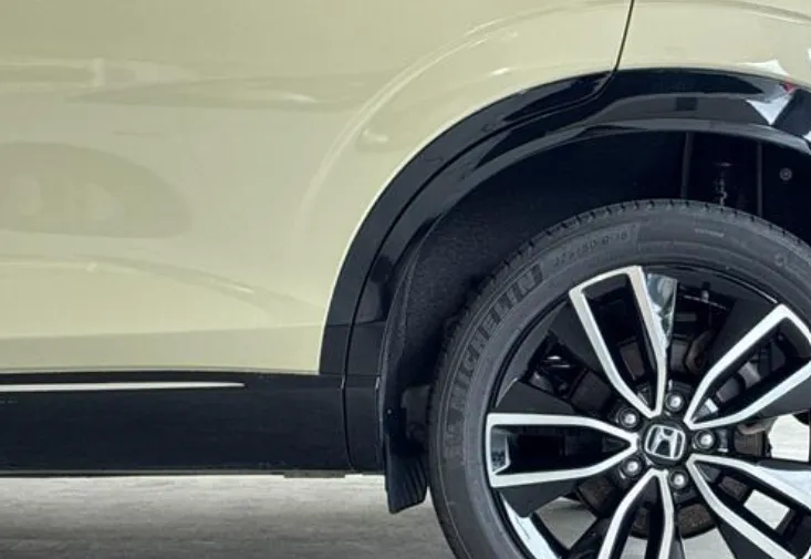 HONDA VEZEL 2021 EHEV Z PACKAGE BROWN - image 11