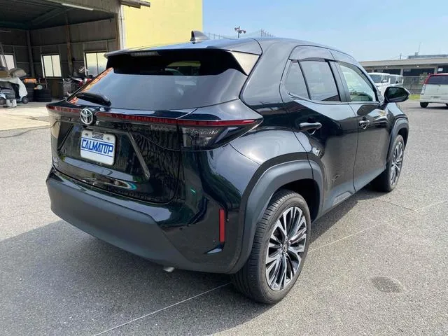 YARIS CROSS Z 2022 BLACK - image 4