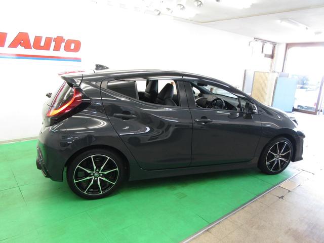 TOYOTA AQUA GR SPORT 2024 DARK GRAY - image 3