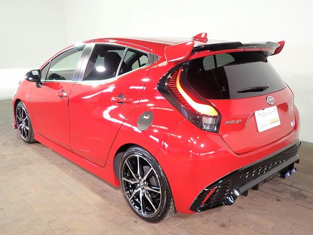 TOYOTA AQUA GR SPORT RED 2024 - image 4