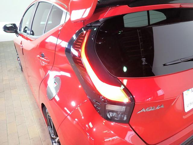 TOYOTA AQUA GR SPORT RED 2024 - image 9