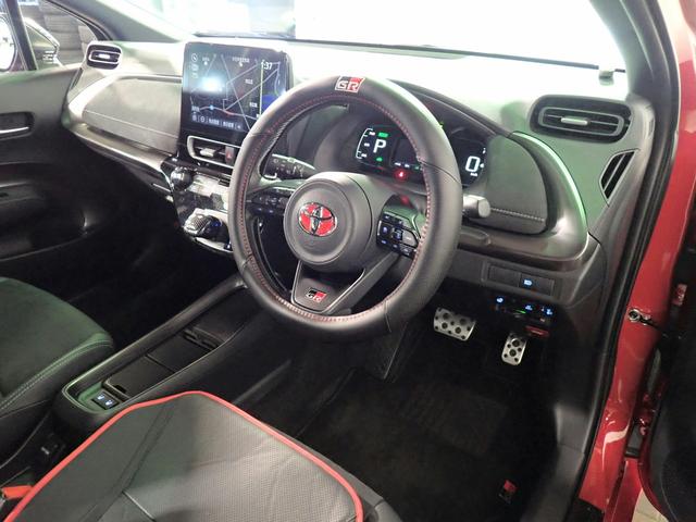 TOYOTA AQUA GR SPORT RED 2024 - image 12