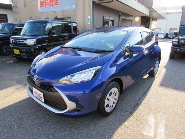 TOYOTA AQUA G 2024 BLUE - image 8
