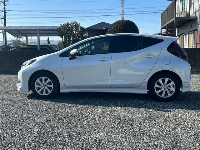 TOYOTA AQUA Z 2024 PEARL WHITE - image 8