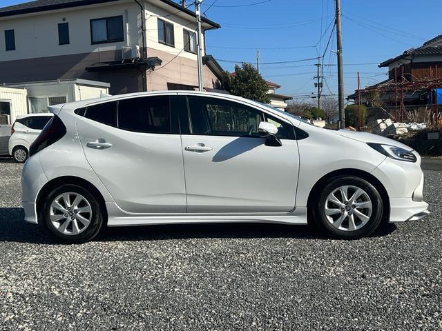 TOYOTA AQUA Z 2024 PEARL WHITE - image 9
