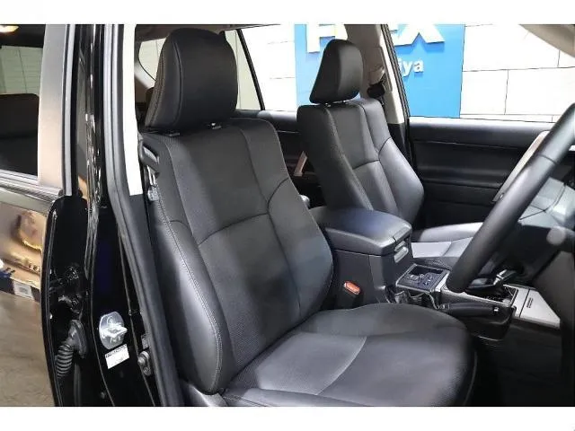 TOYOTA LAND CRUISER PRADO TX L PACKAGE MATT BLACK EDITION - image 3