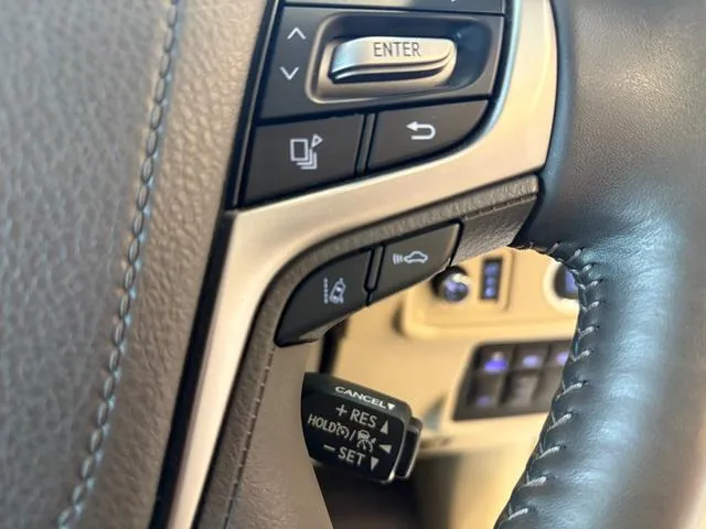 TOYOTA LAND CRUISER PRADO TX L PACKAGE MATT BLACK EDITION PEARL 2023 - image 4