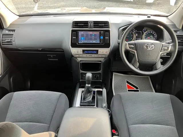 TOYOTA LAND CRUISER PRADO TX BROWN 2023 - image 6