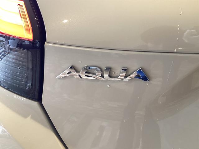 TOYOTA AQUA Z 2025 BEIGE II - image 3