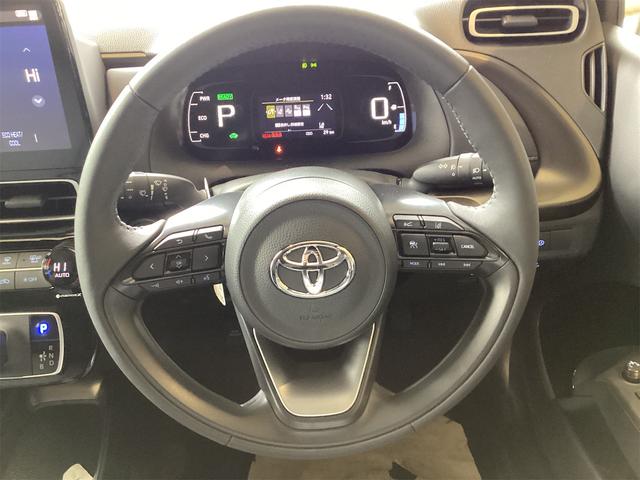 TOYOTA AQUA Z 2025 BEIGE II - image 12