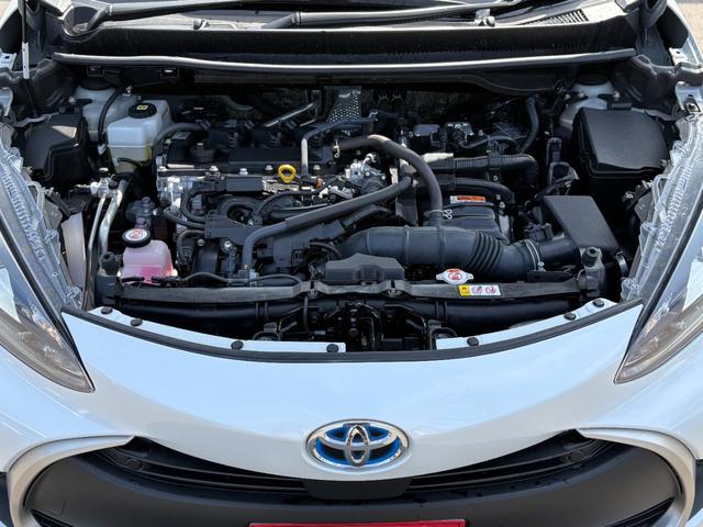 TOYOTA AQUA Z 2025 WHITE - image 15