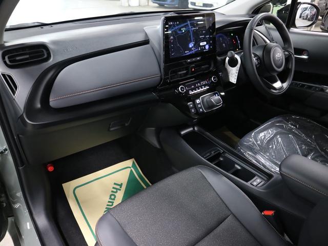 TOYOTA AQUA Z-2025 GREEN - image 2