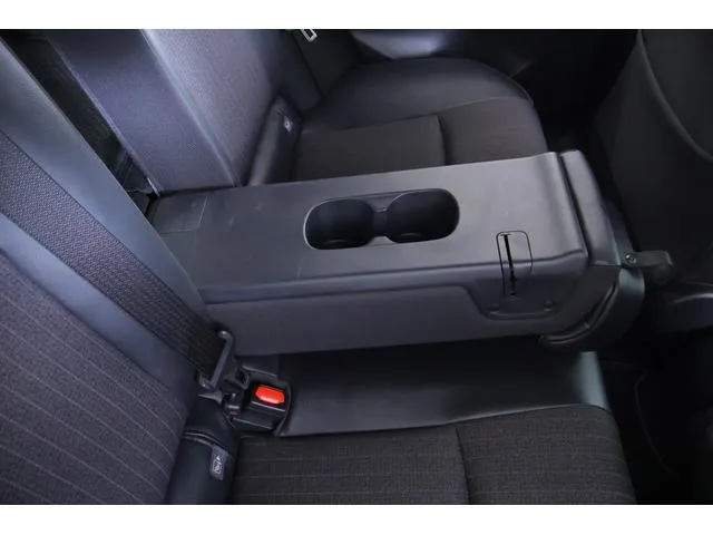 YARIS CROSS Z 2023 BLUE - image 3
