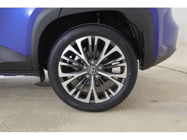 YARIS CROSS Z 2023 BLUE - image 6