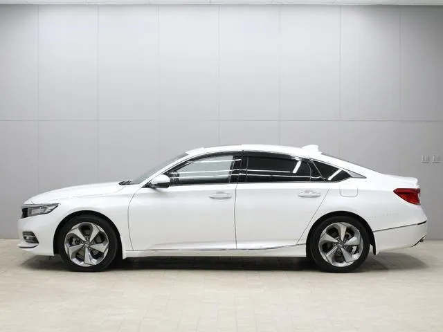 HONDA ACCORD EX 2021  BLACK - image 1
