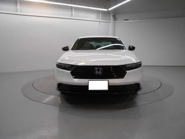 HONDA ACCORD E:HEV HONDA SENSING 360+ PEARL 2025 - image 1