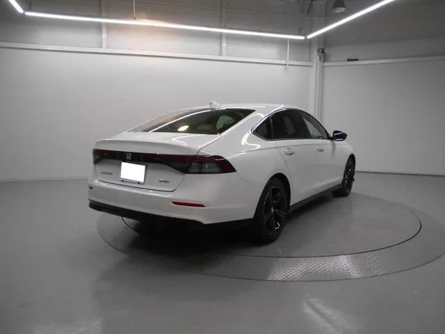 HONDA ACCORD E:HEV HONDA SENSING 360+ PEARL 2025 - image 6