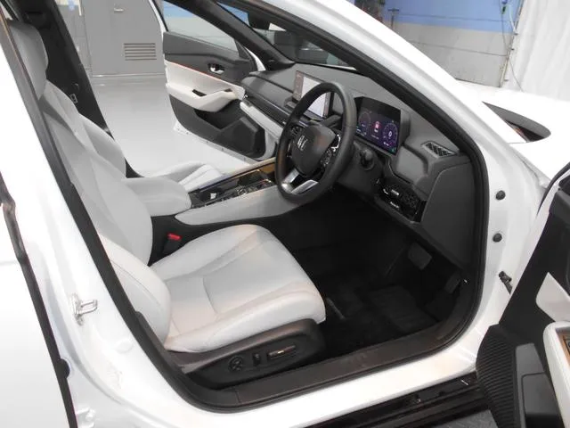 HONDA ACCORD E:HEV HONDA SENSING 360+ PEARL 2025 - image 9