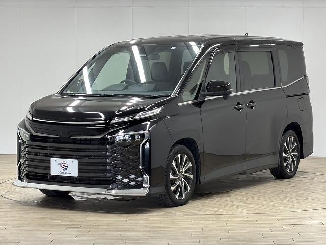 Toyota Voxy 2022 Hybrid Sz - image 11