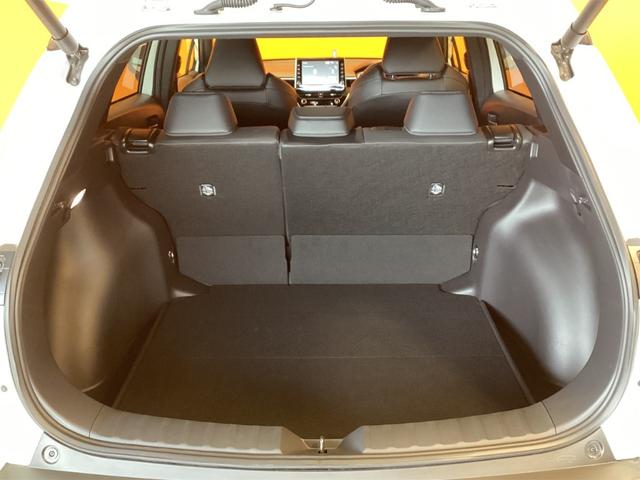 TOYOTA COROLLA CROSS HYBRID Z-WHITE 2023 - image 5