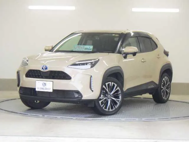 YARIS CROSS Z 2023 BEIGE - image 1