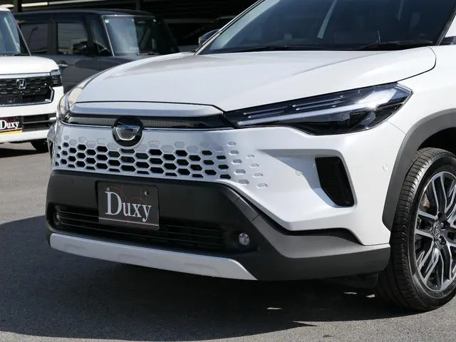 COROLLA CROSS 2025 HYBRID Z PEARL - image 4