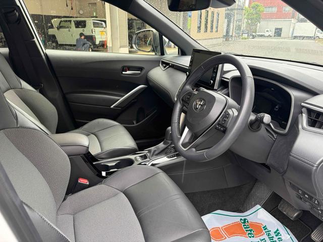 TOYOTA COROLLA CROSS HYBRID Z 2022WHITE - image 2