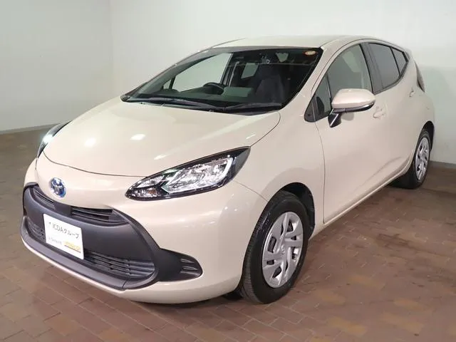 TOYOTA AQUA Z HYBRID 2023 BROWN - image 3