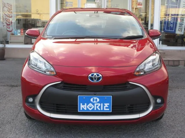 TOYOTA AQUA G RED M 2023 - image 1