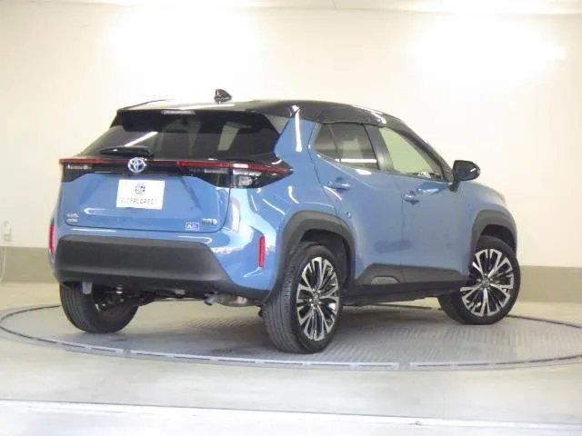 YARIS CROSS Z 2023 BLUE GREY - image 2