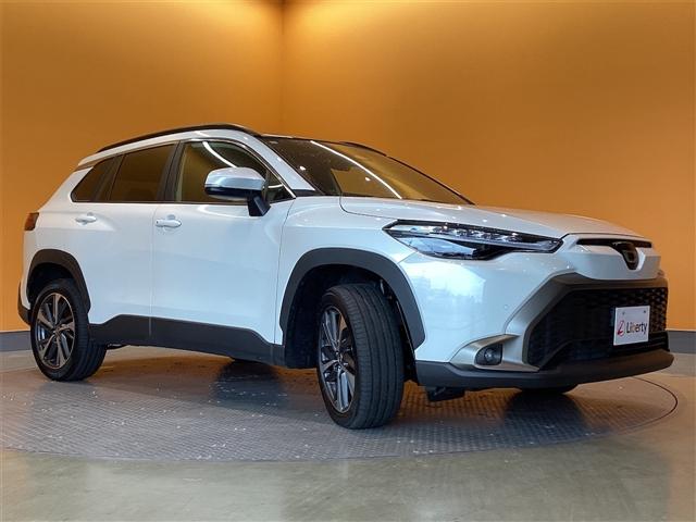 Toyota Corolla Cross Hybrid Z White - image 15