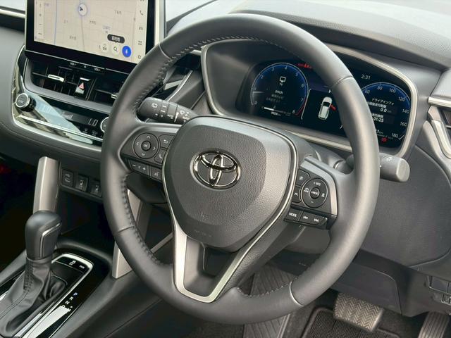 Toyota Corolla Cross Z Black - image 5