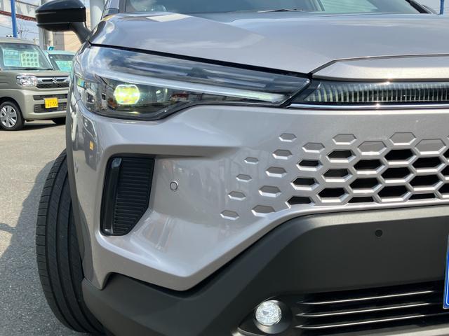 Toyota Corolla Cross Hybrid  Z Gray - image 3