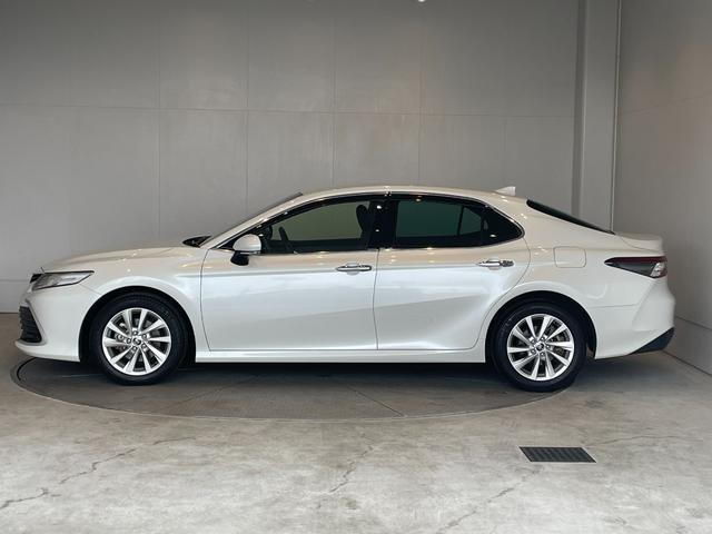 Toyota Camry G 2021 White - image 6
