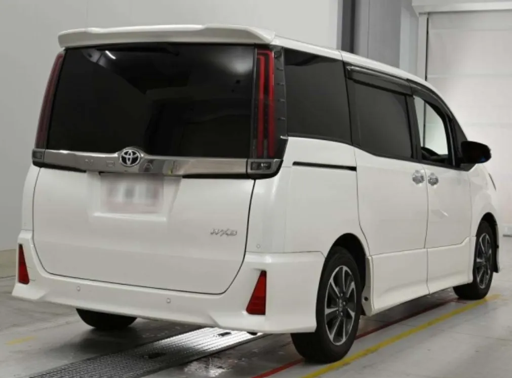 Thumbnail image 3 for TOYOTA NOAH 2021 SI WXB 3 PACKAGE PEARL